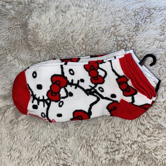 Hello Kitty No Show Socks - 5 Pack - NWT - Picture 2 of 6